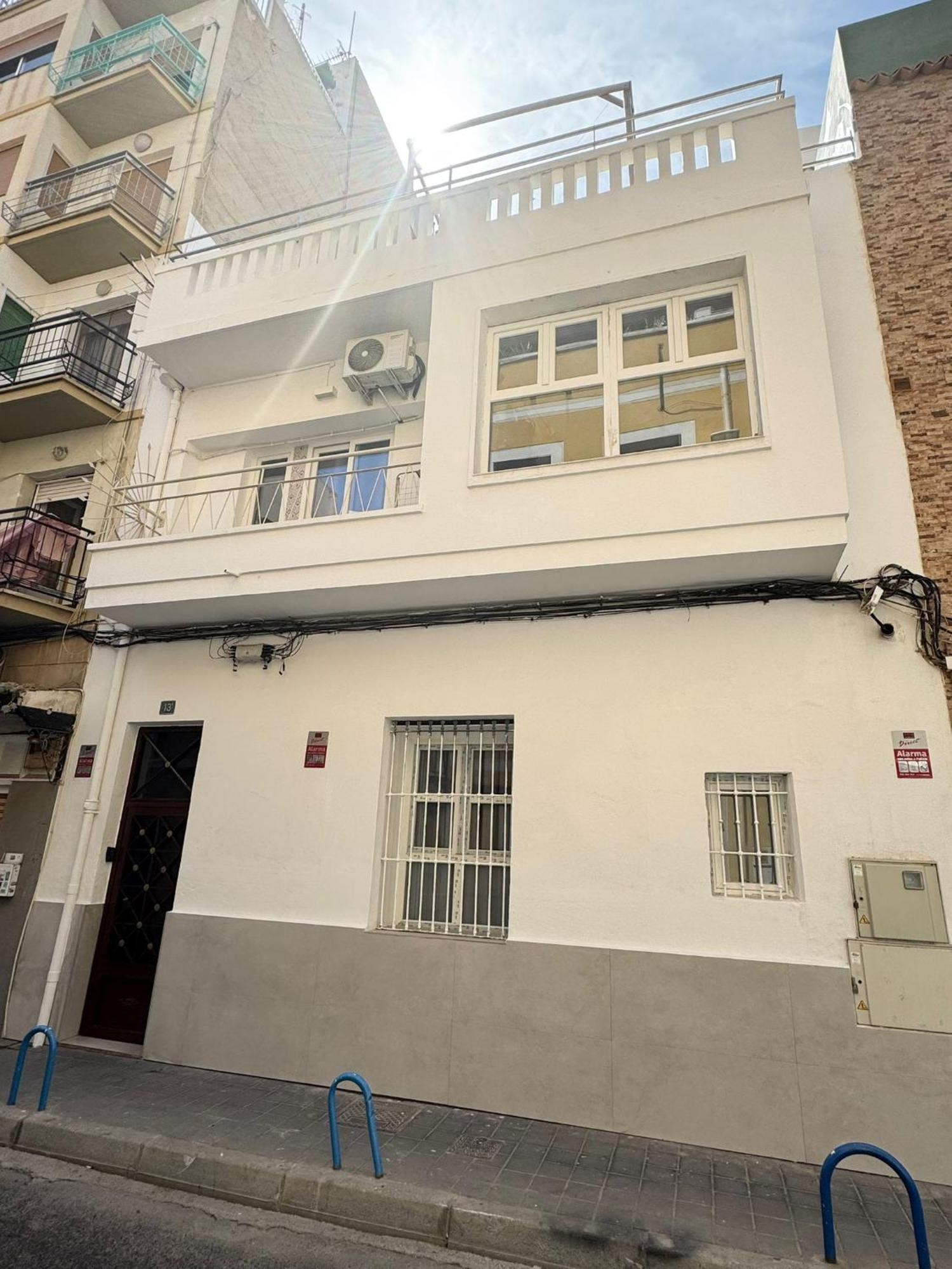 Merkat Center لقنت المظهر الخارجي الصورة